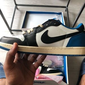 Travis Scott Fragment size 9.5